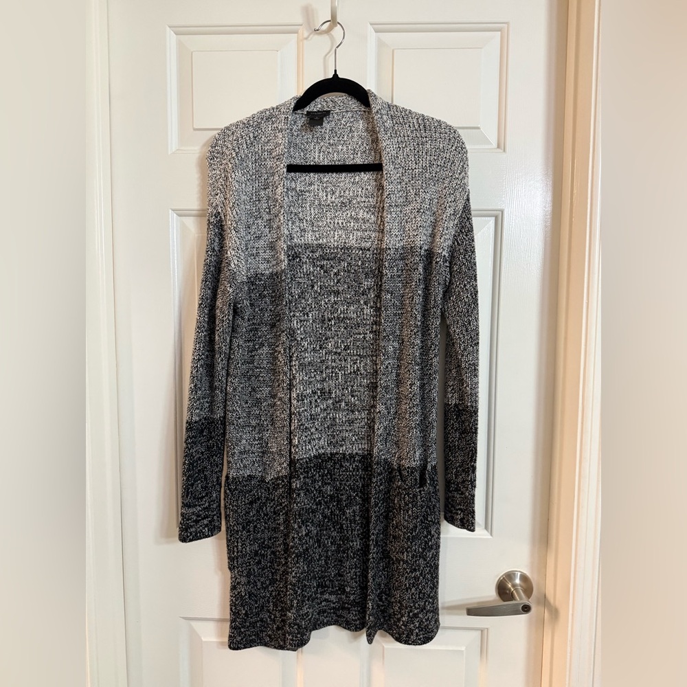 Ann Taylor Black and Gray Knit Cardigan